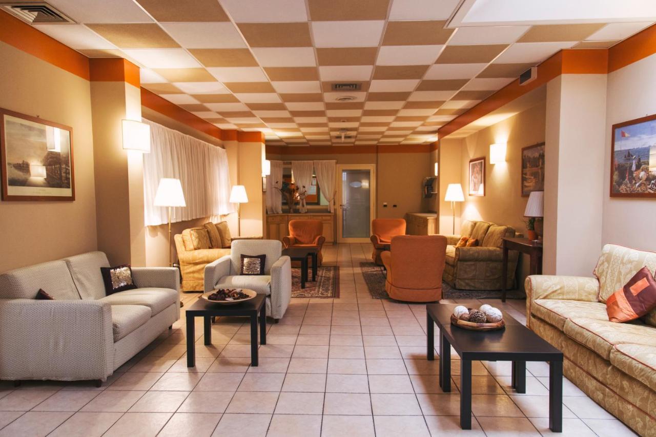 Hotel Clementi Salice Terme Εξωτερικό φωτογραφία
